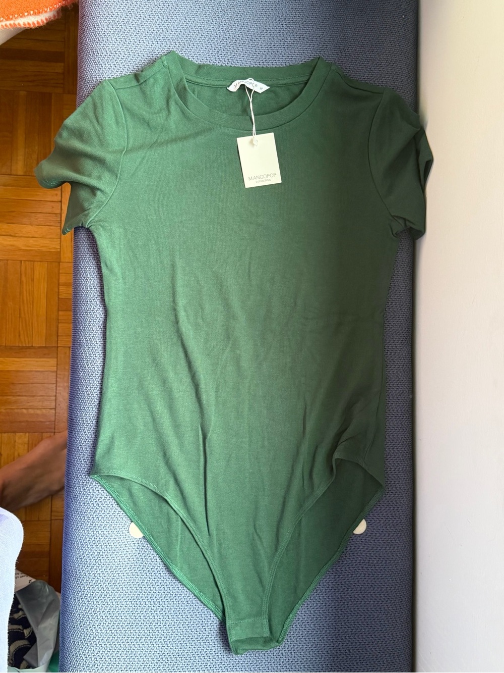 Mangopop Green Short-Sleeve Bodysuit - NWT